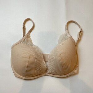 NWOT Victoria's Secret Bra 32DDD Incredible Plunge Beige Lace B1447